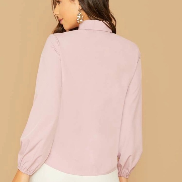 New🎉 Ruffle Blouse - Picture 2 of 5